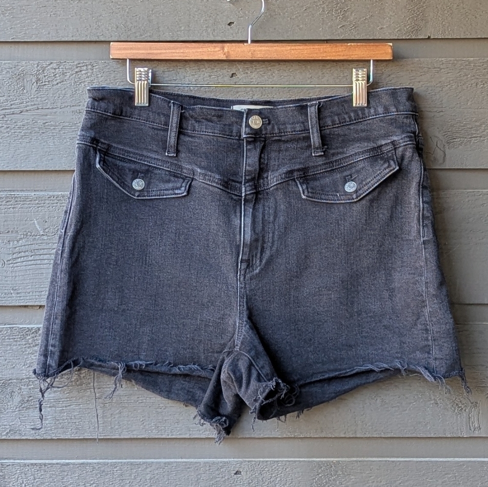 Madewell Faded Black High-Rise Denim Shorts Vintage Pockets Size 31